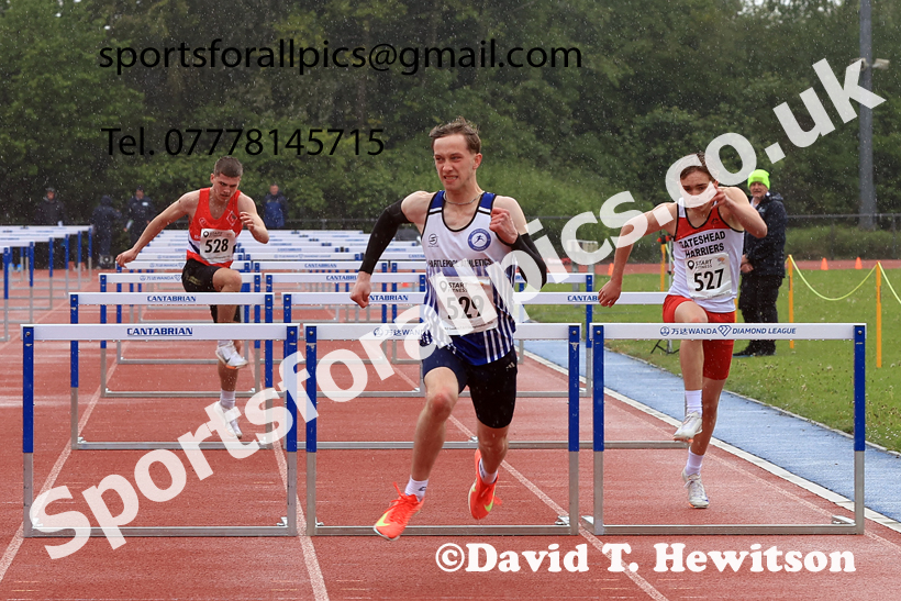 Hurdles, 2026 North Eastern Track and Field Champs, Shildon, County Durham. Photo: David T. Hewitson/Sports for All Pics